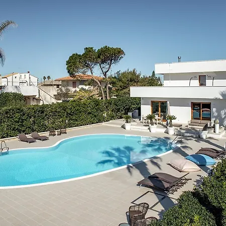Ognina Dependances With Pool By Wonderful Italy Syracuse
